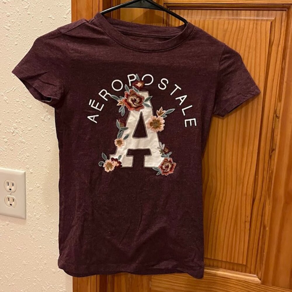 Aeropostale Classic Crew T-Shirt, Maroon, XS
